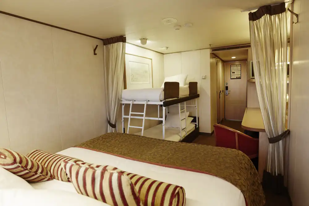 CELESTYAL Company Cruises fotografija broj 16