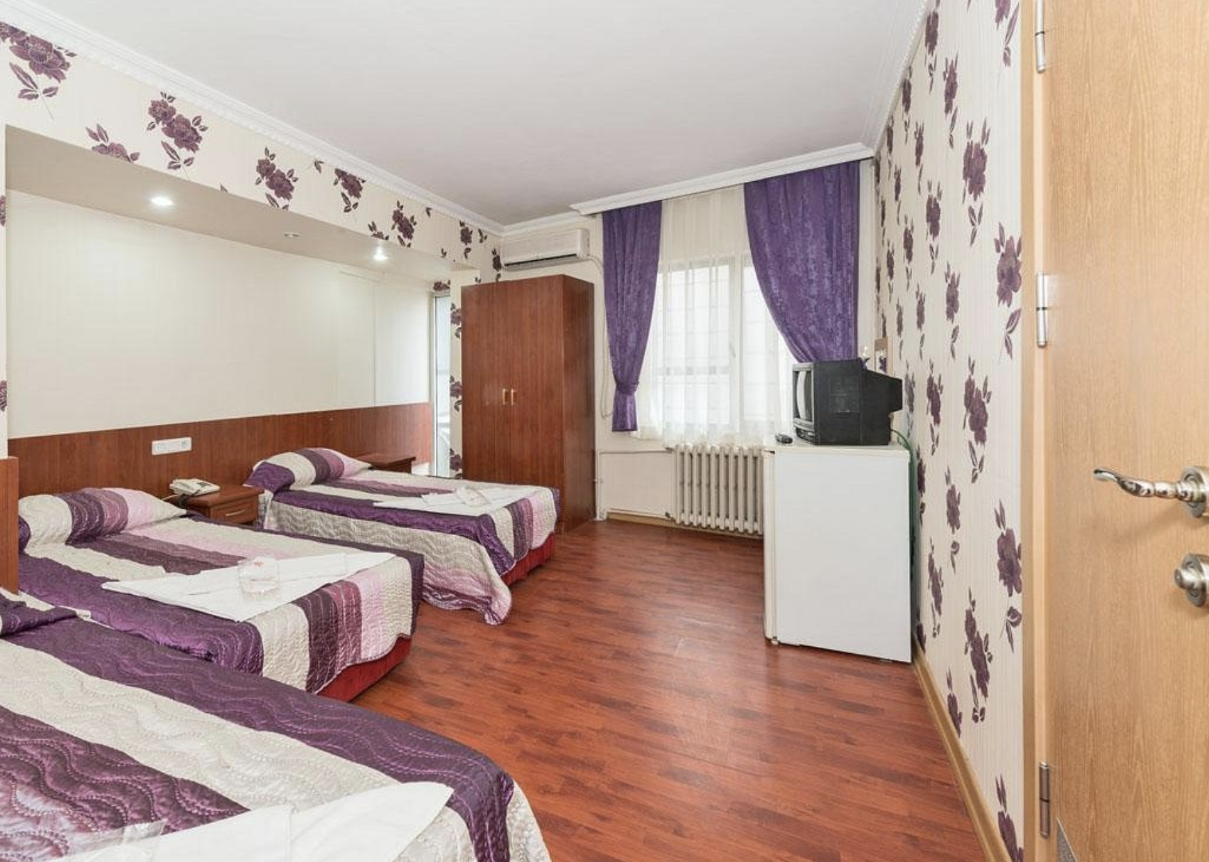 Metro Otel 3*/ 3 noćenja sa doručkom fotografija broj 2