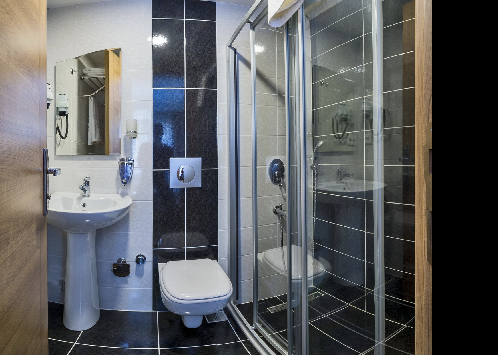 Metro Otel 3*/ 3 noćenja sa doručkom fotografija broj 3