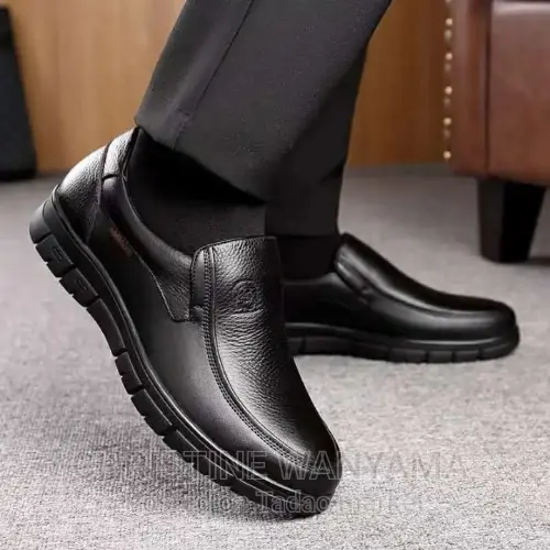 Men's classic casual shoes