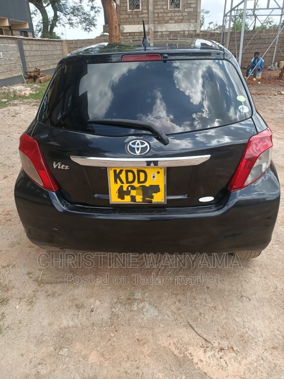 TOYOTA VITZ 2