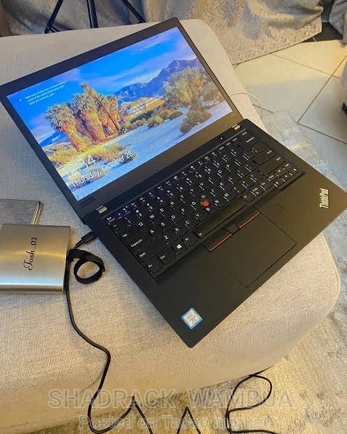 Lenovo Thinkpad T490s 3