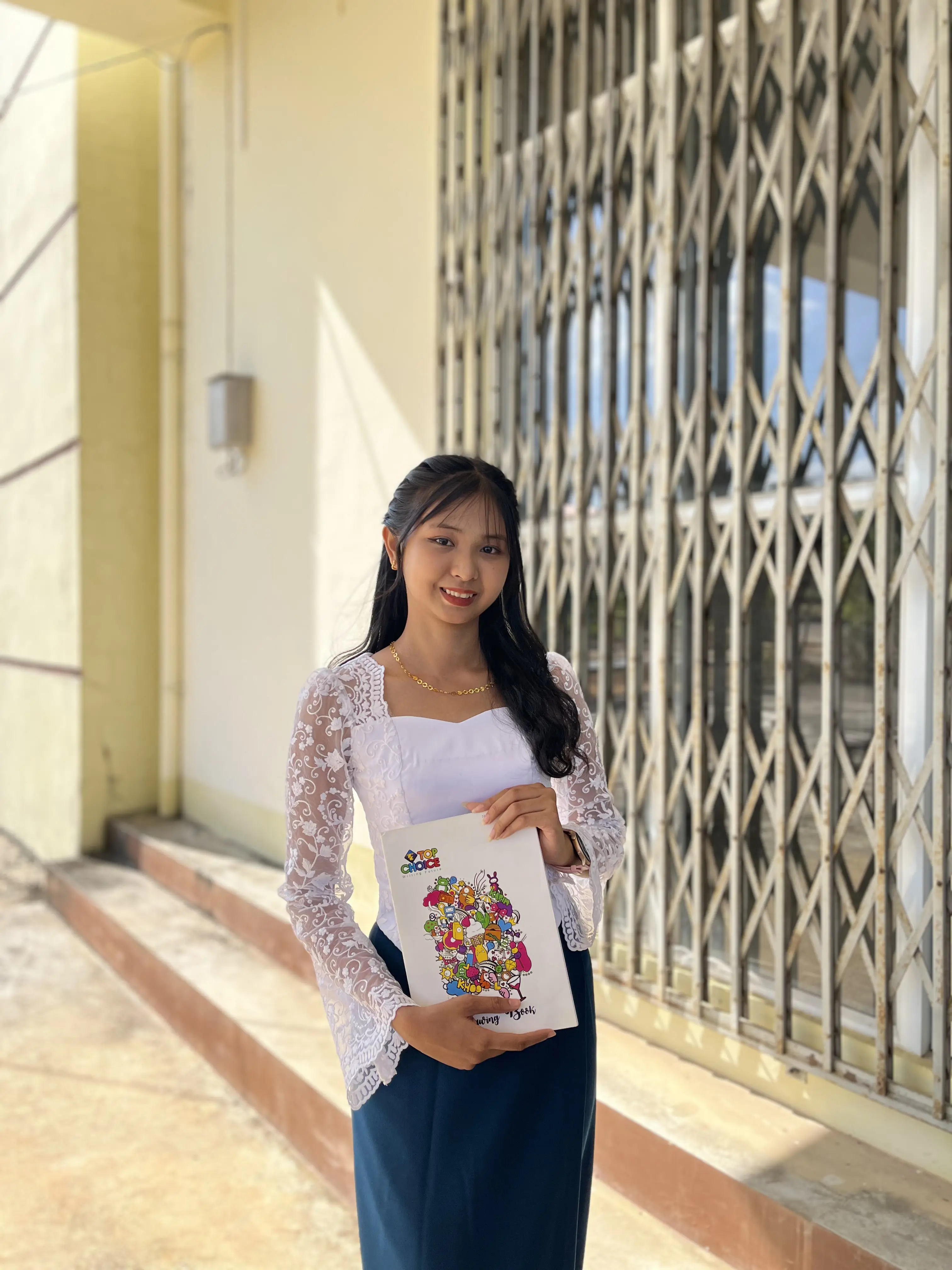 Full-body Image 4 of Pann Hsu Han