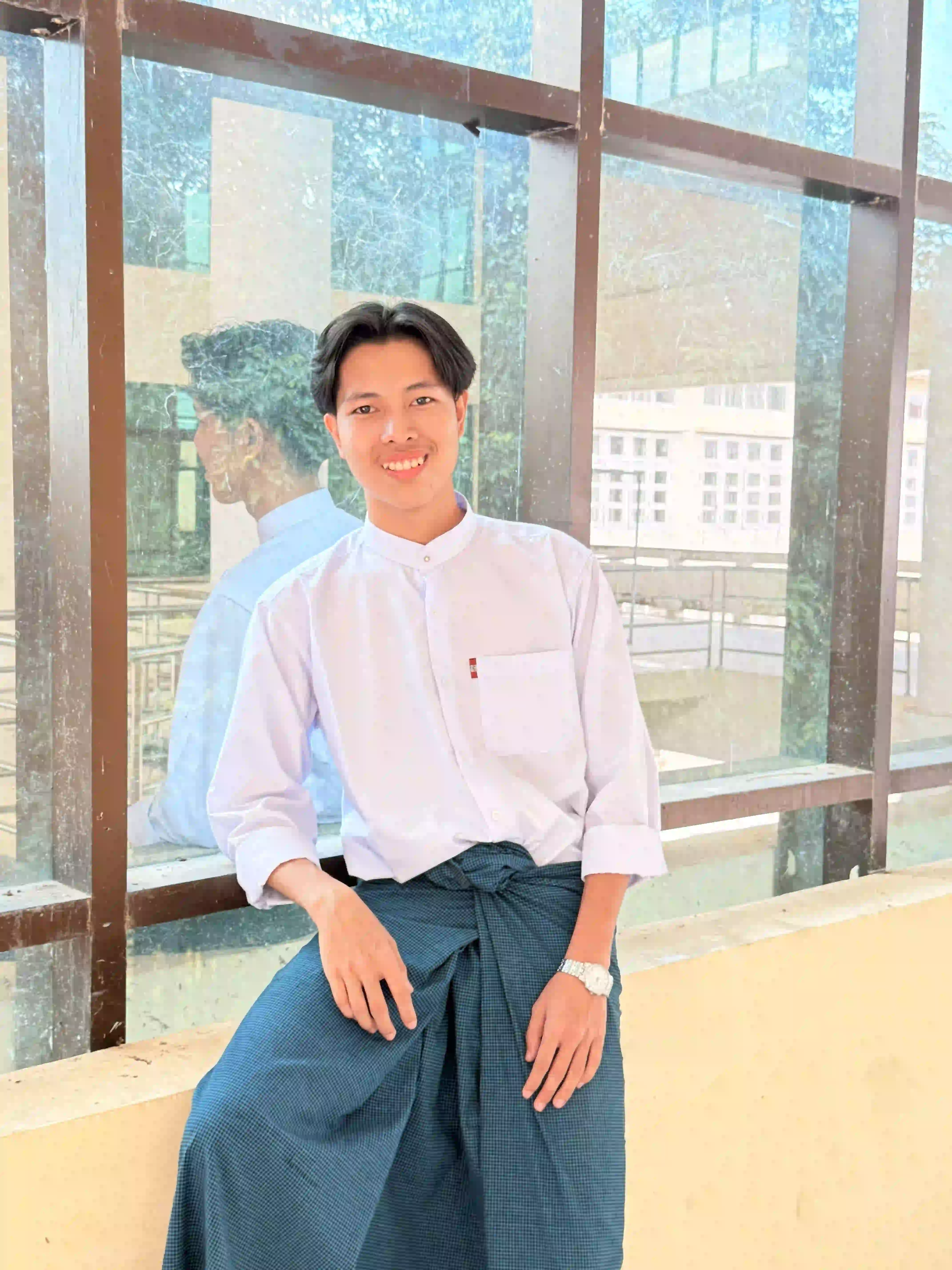 Full-body Image 2 of Phyo Khant Paing