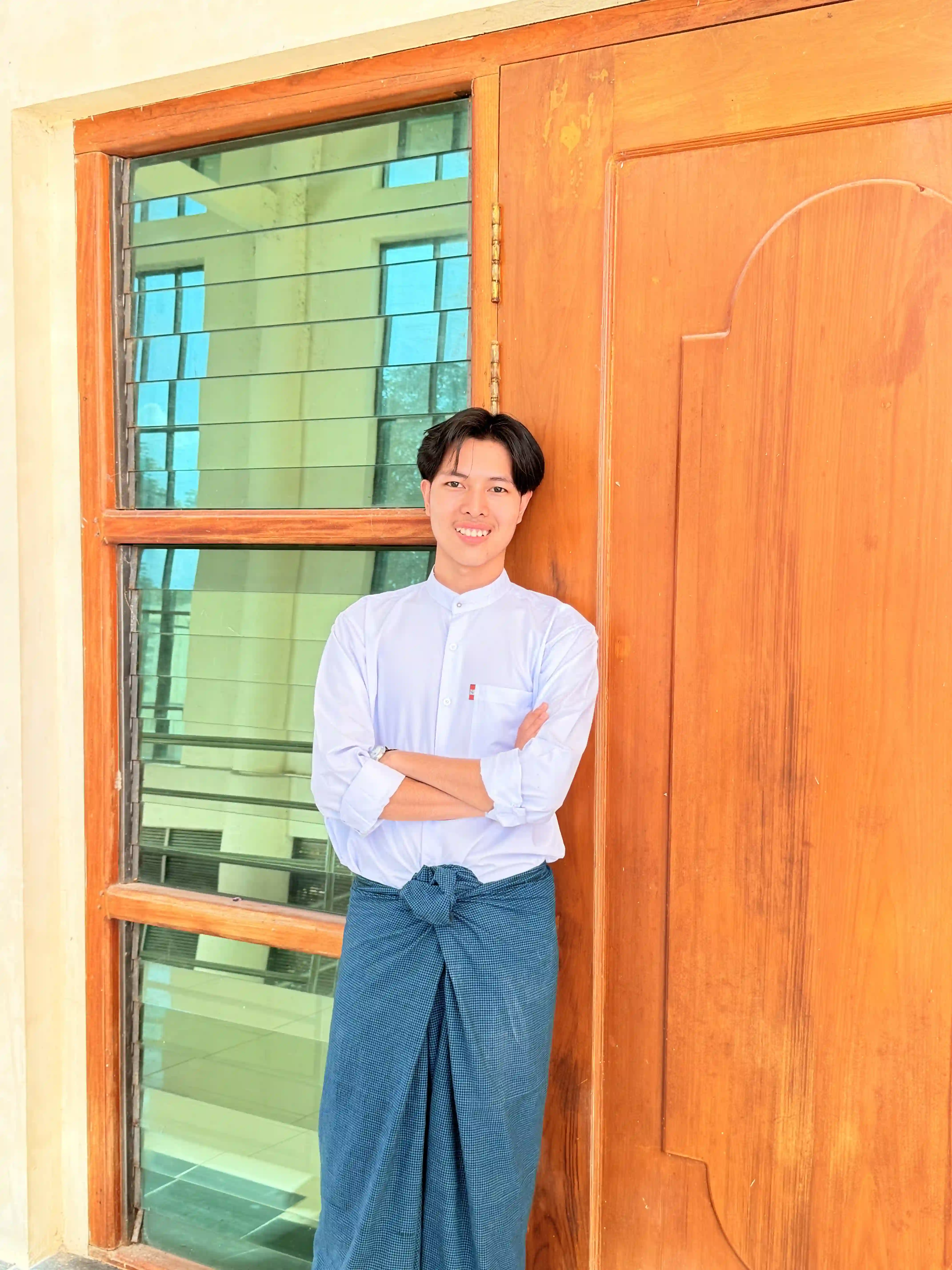 Full-body Image 3 of Phyo Khant Paing