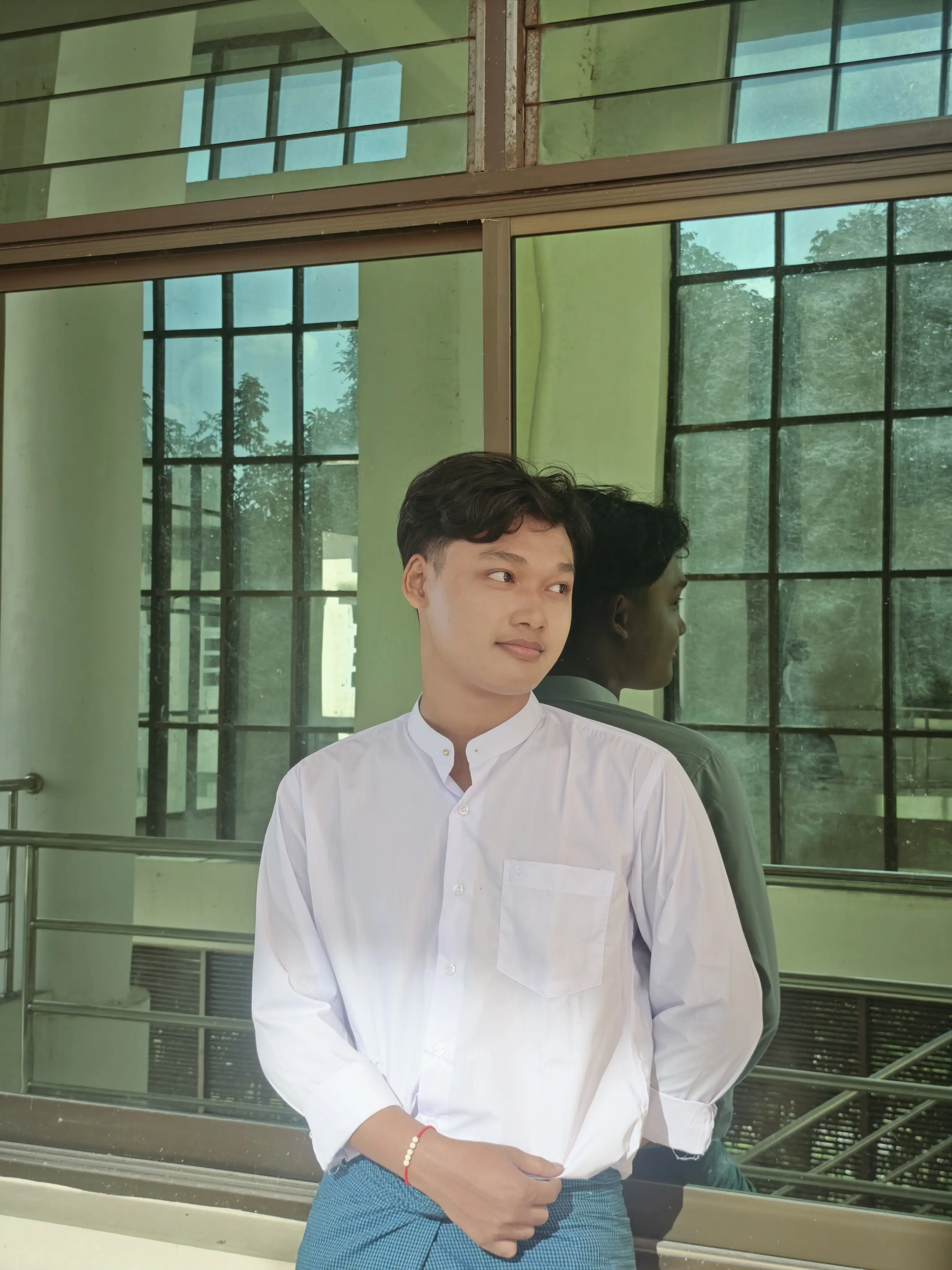 Full-body Image 1 of Kha Wun Yan