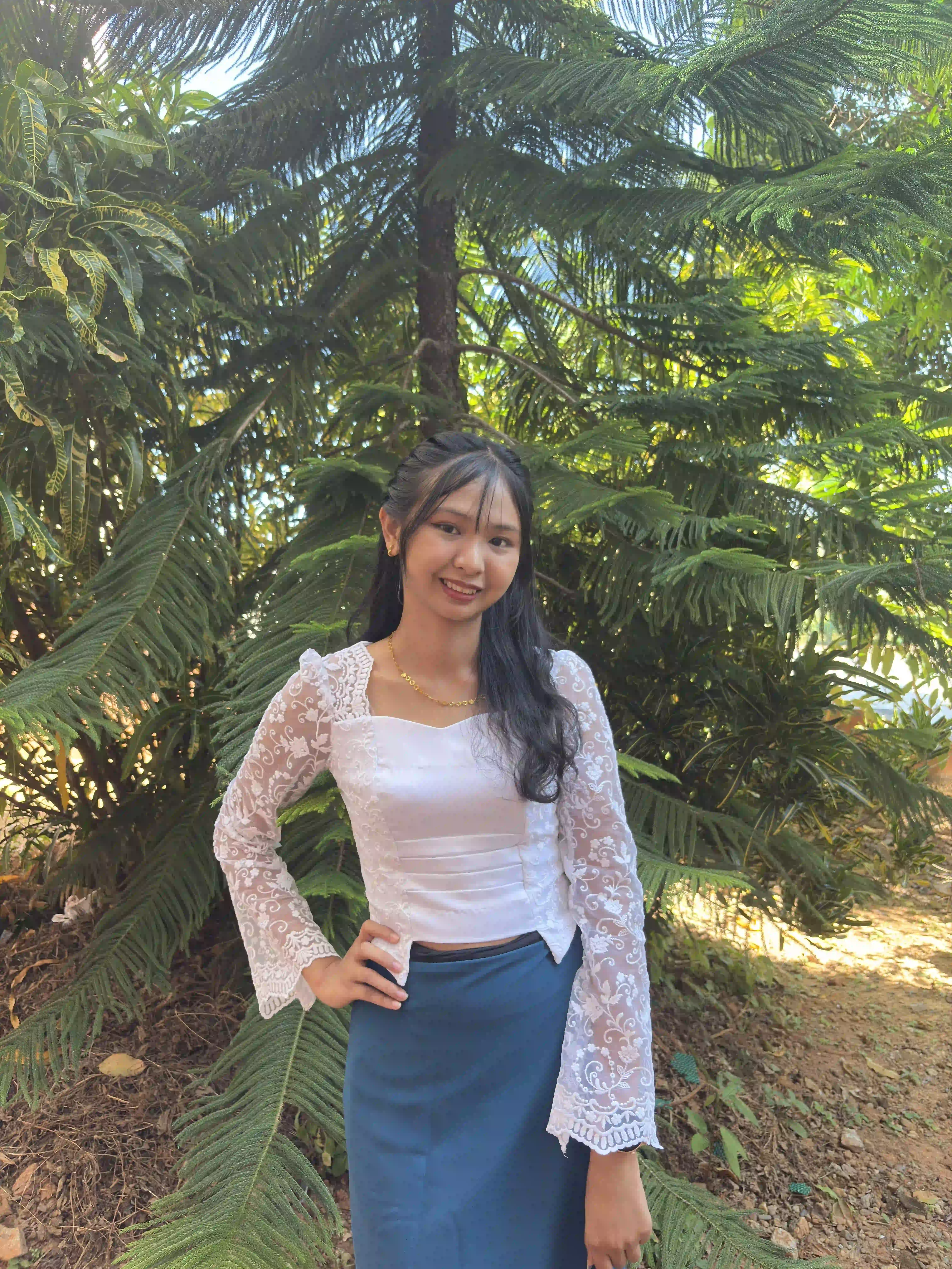 Full-body Image 1 of Pann Hsu Han