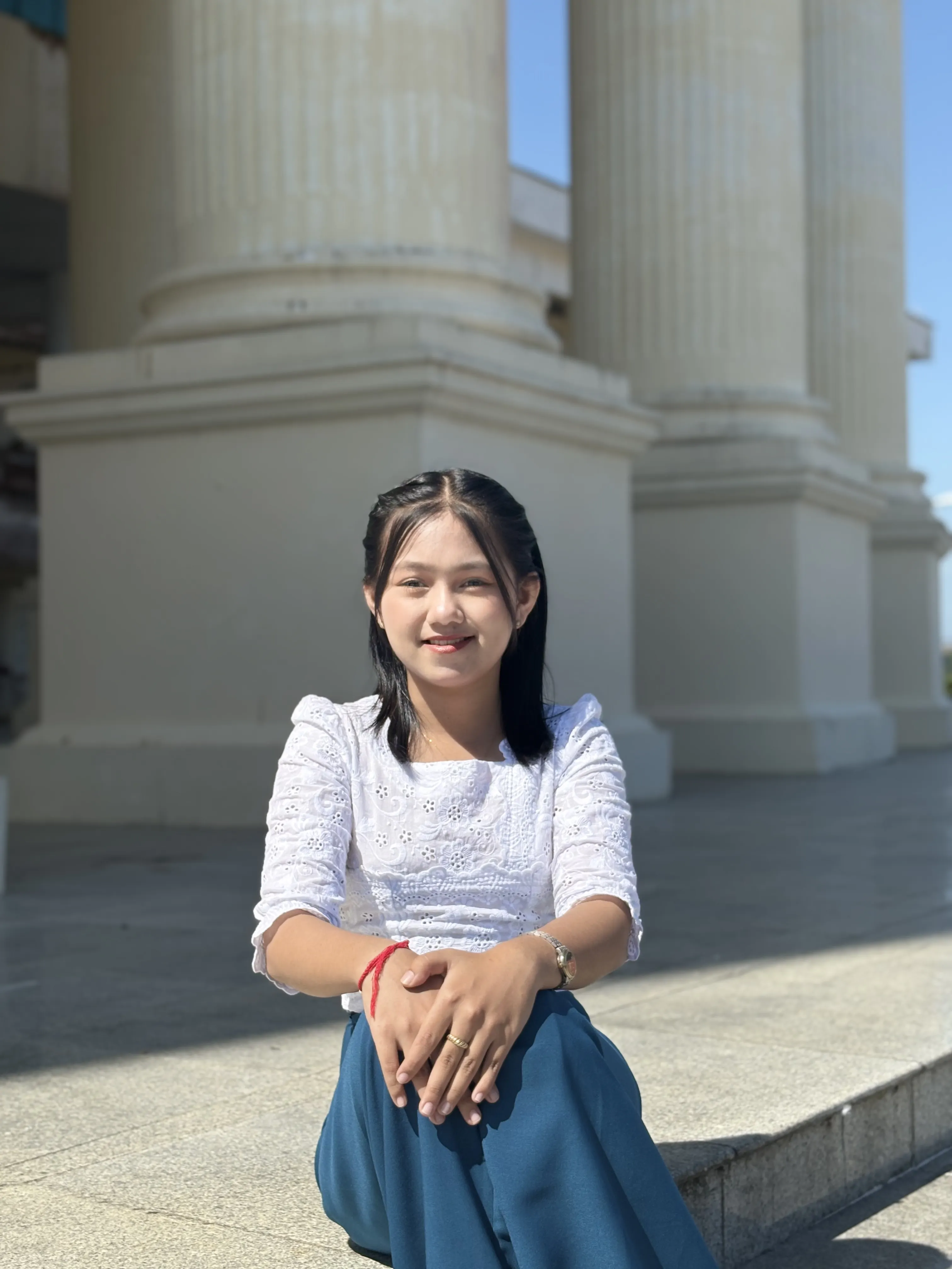 Full-body Image 6 of Shwe Nadi Tun