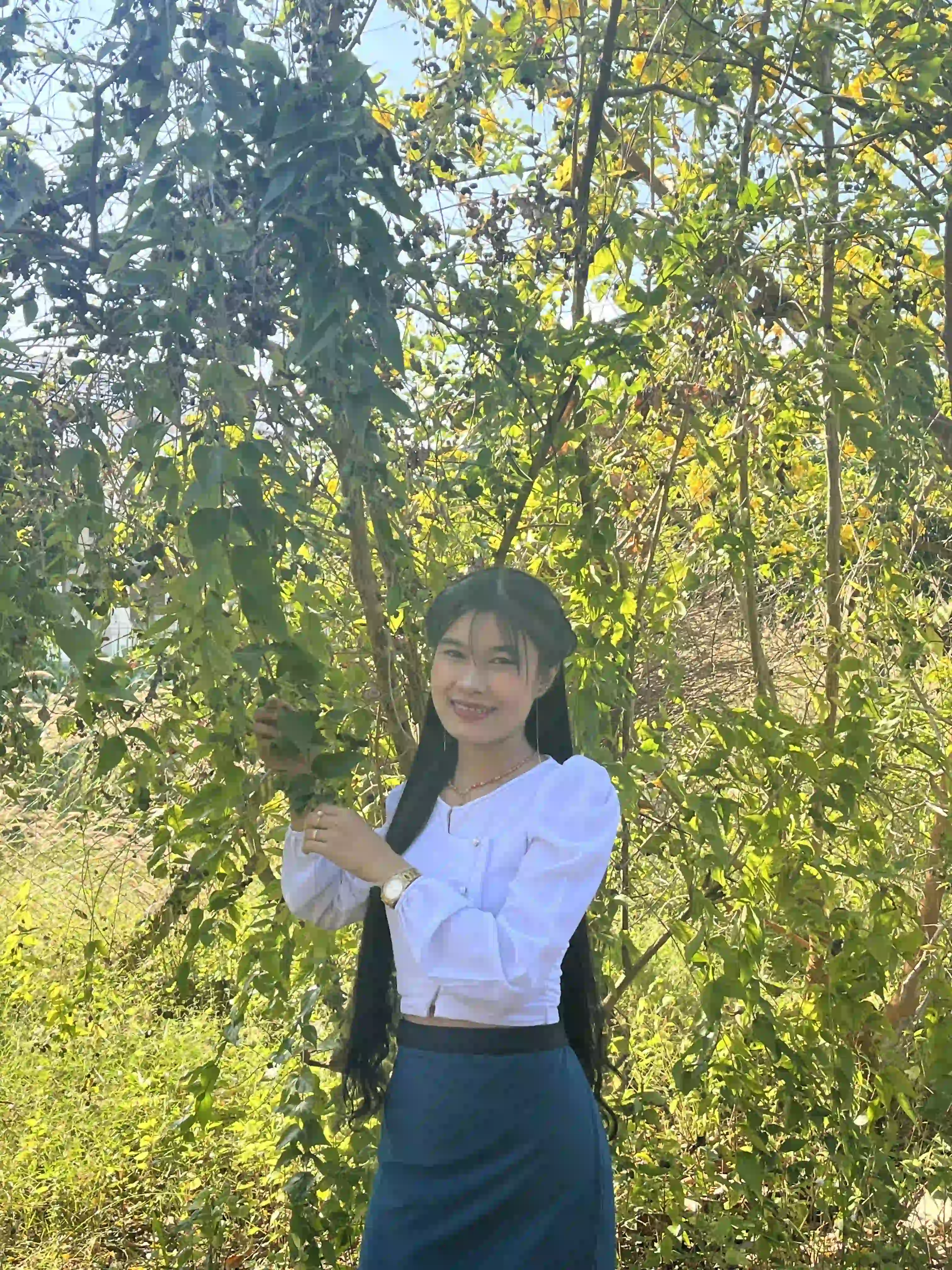 Full-body Image 3 of Zar Chi Phway