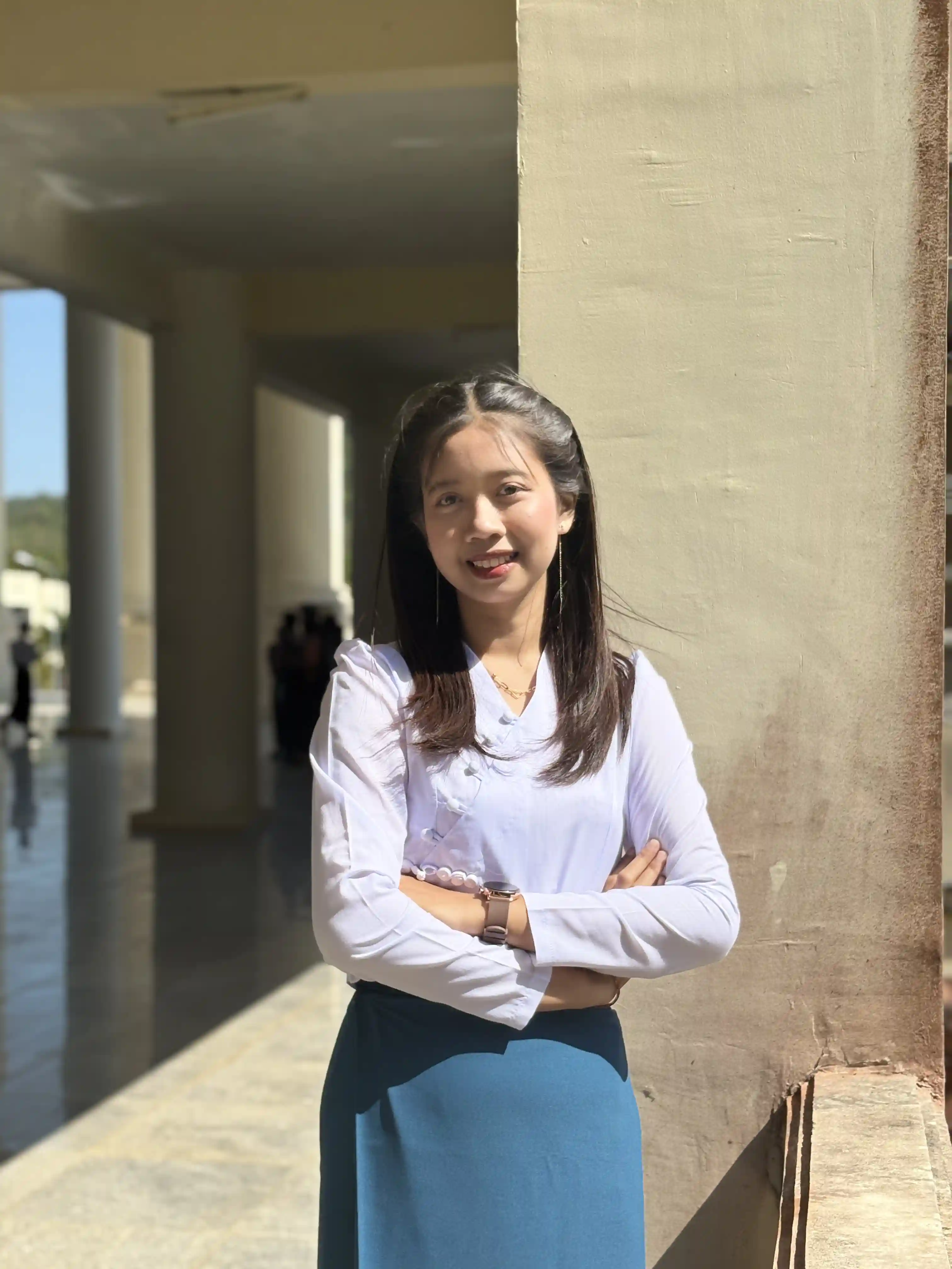 Full-body Image 4 of Lat Lat Htwe