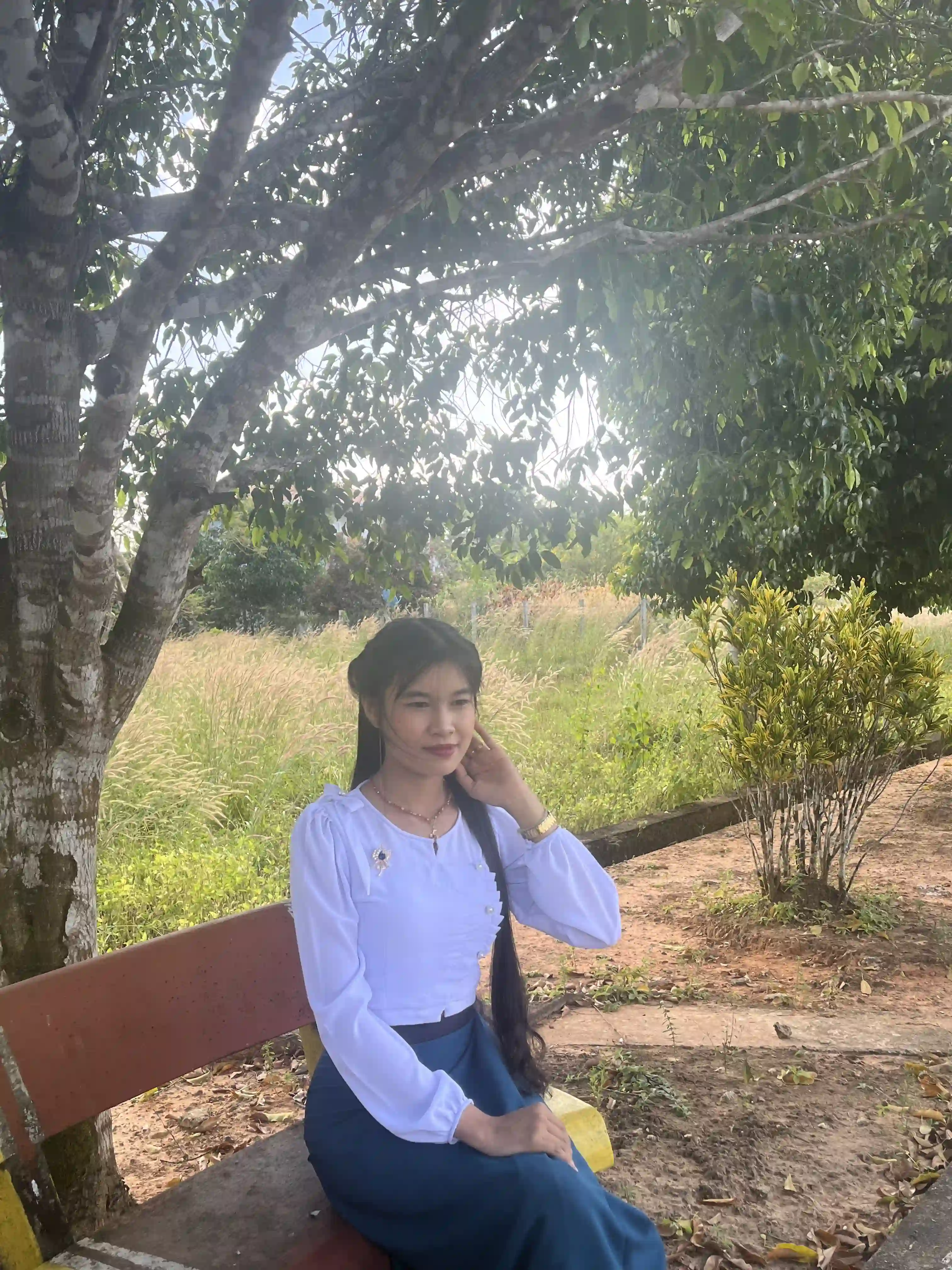 Full-body Image 2 of Zar Chi Phway