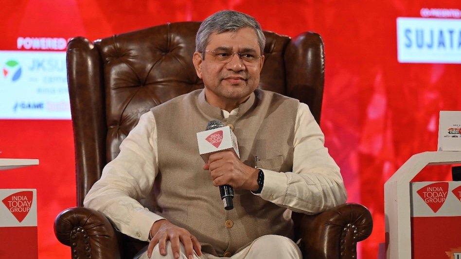 India to develop its own generative AI model, IT Minister Ashwini Vaishnaw confirms