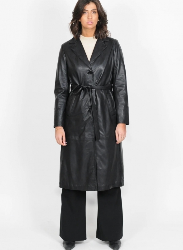 Connie Trenchcoat Dam