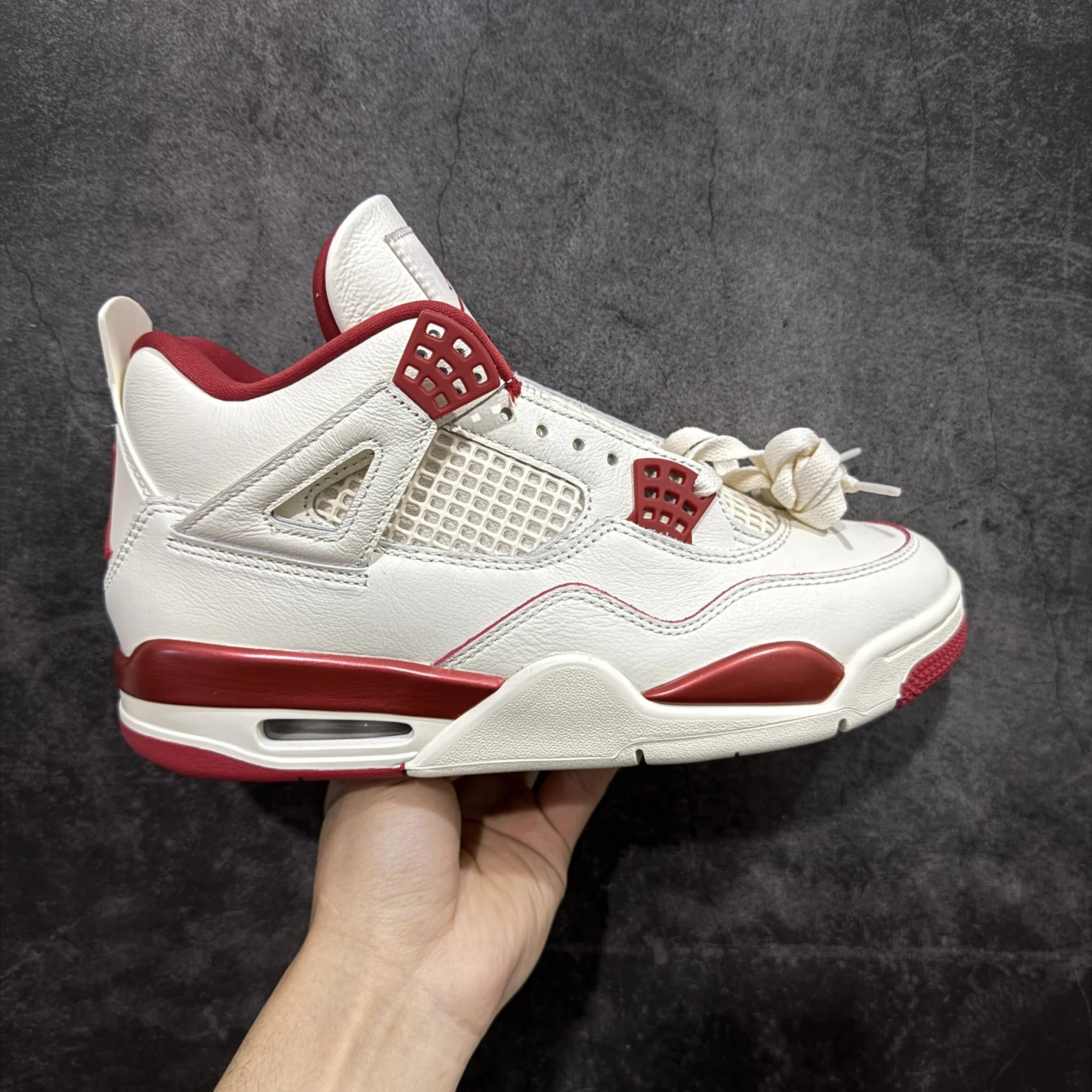 Air Jordan 4 Retro Valentine's Day Sierra Red
