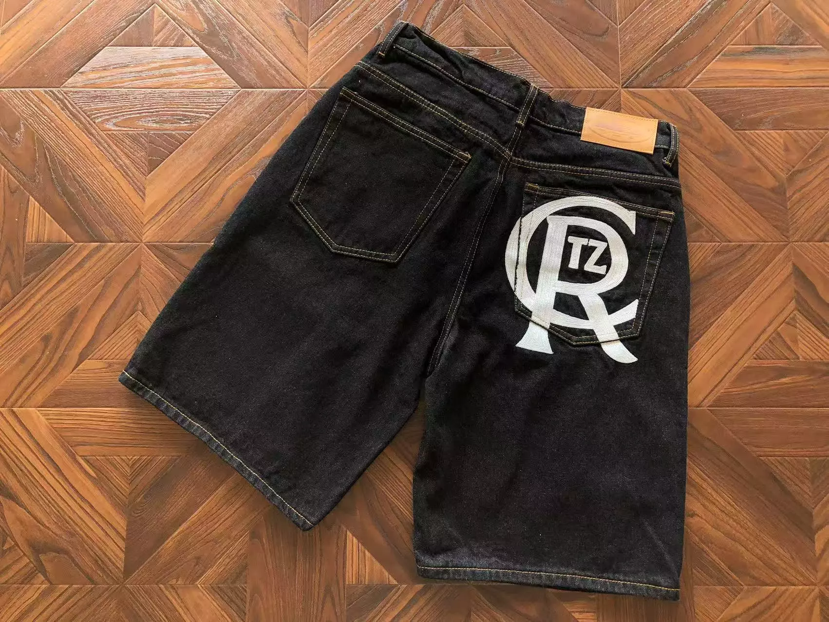 Corteiz Crest Chainstitch Denim Short 'Washed Black'