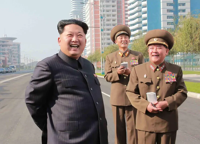 Kim Jong-un qui rie. 