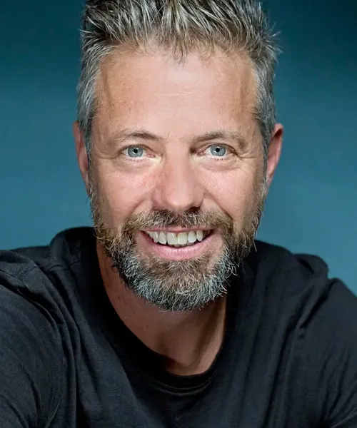 Portrait Paolo Woods Kometa