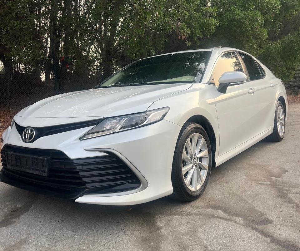 Toyota Camry - 2024
