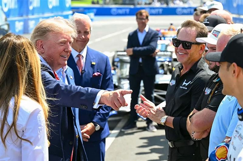 Trump Brings American Grandeur to Washington's Historic IndyCar Debut