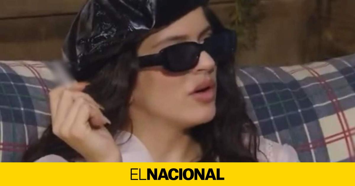 Industria cultural normaliza tabaco: denuncia contra Rosalía