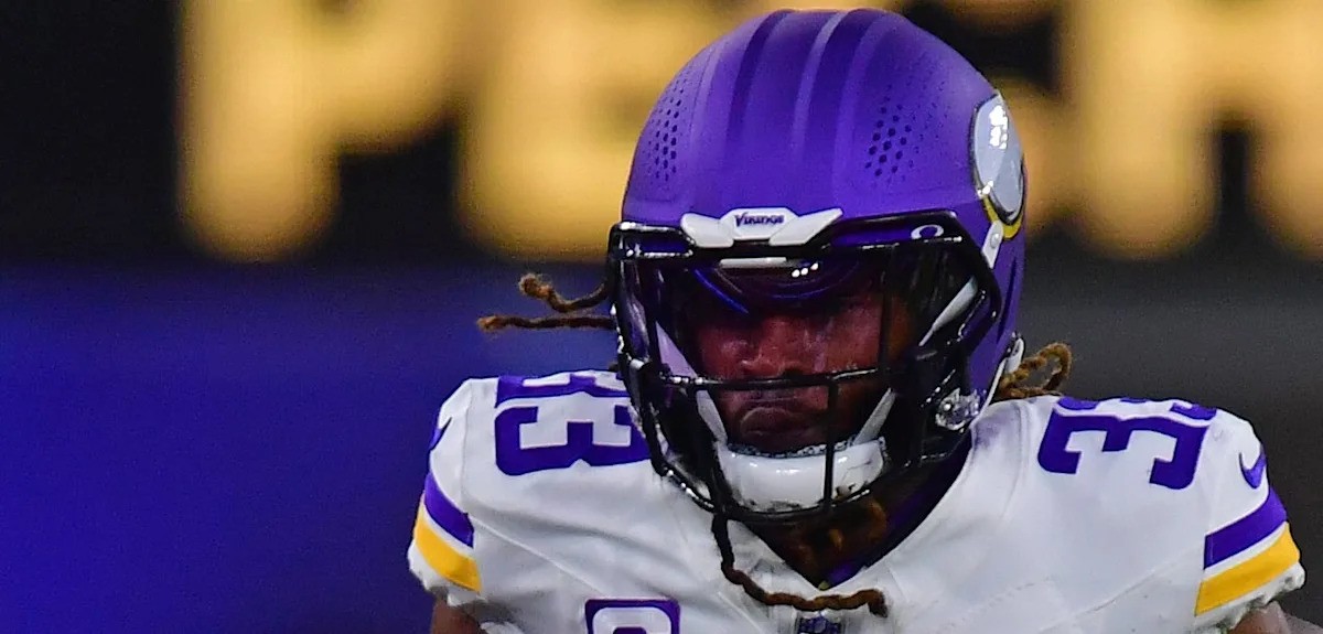 Vikings Face Crucial Contract Decisions for 2027 Season
