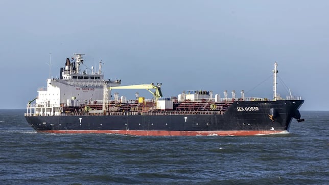 Buque ruso desvía rumbo por restricciones de EEUU a Cuba