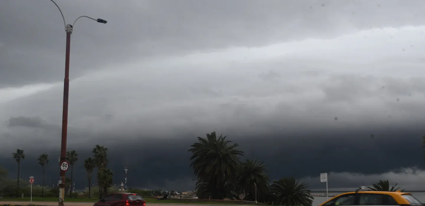 Sábado nublado y con lluvias: el pronóstico de Inumet para todo Uruguay