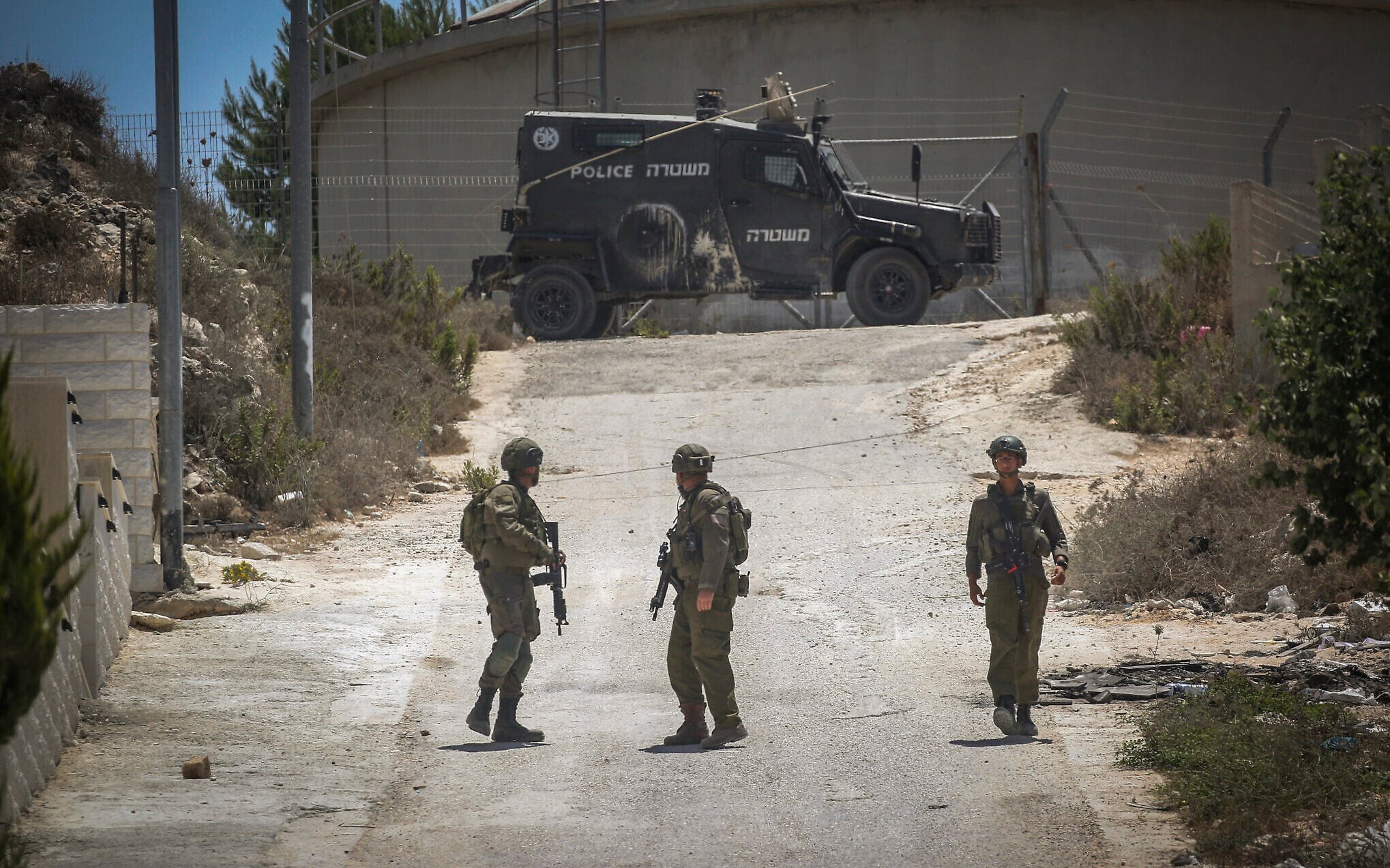 IDF Suspends Off-Duty Soldier After West Bank Stone-Throwing Incident