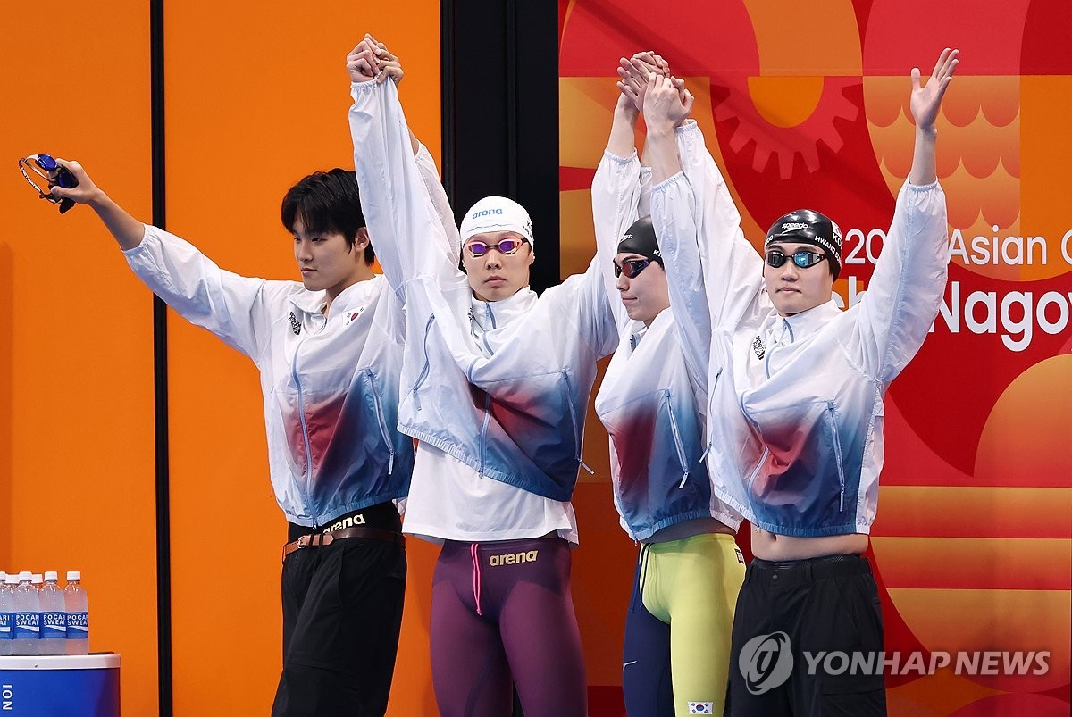 한국 수영, 도쿄 아시안게임에서 일본 제치고 값진 은메달…'한중일 접전'의 승자