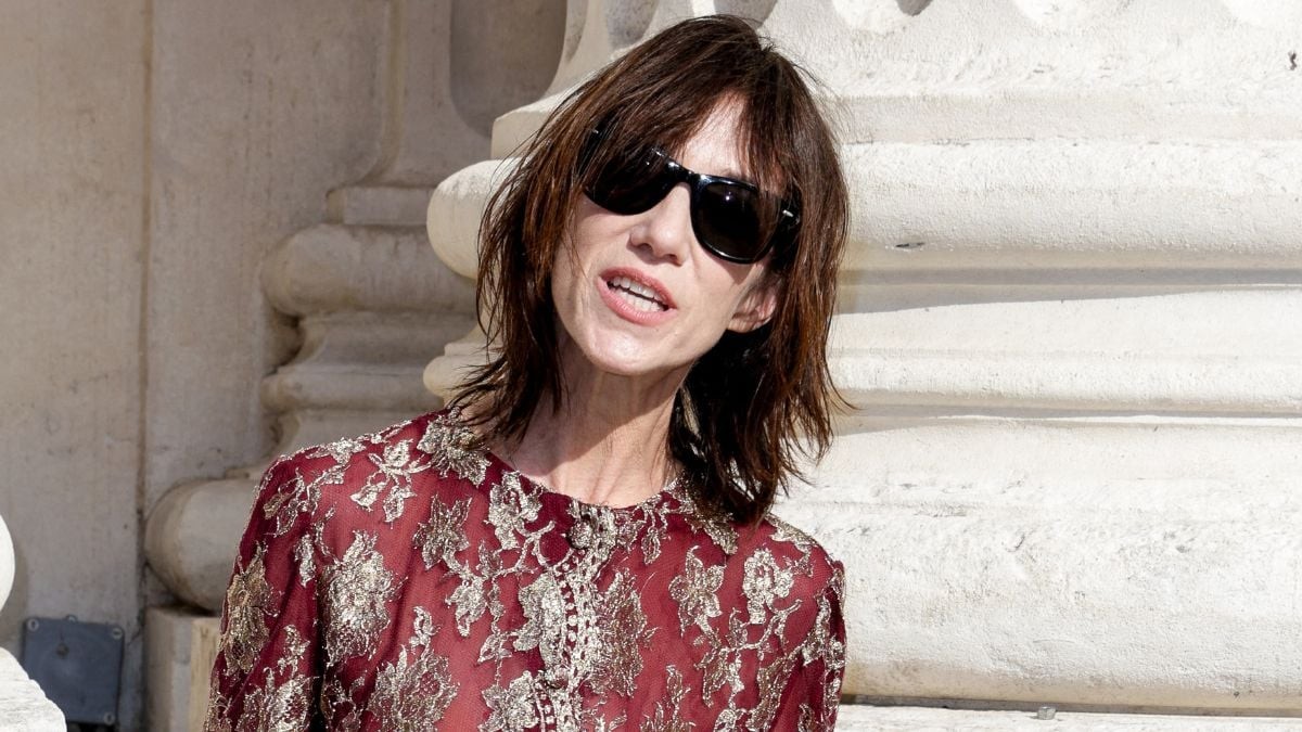 Charlotte Gainsbourg photographie la maison de Serge : un hommage intime et bouleversant