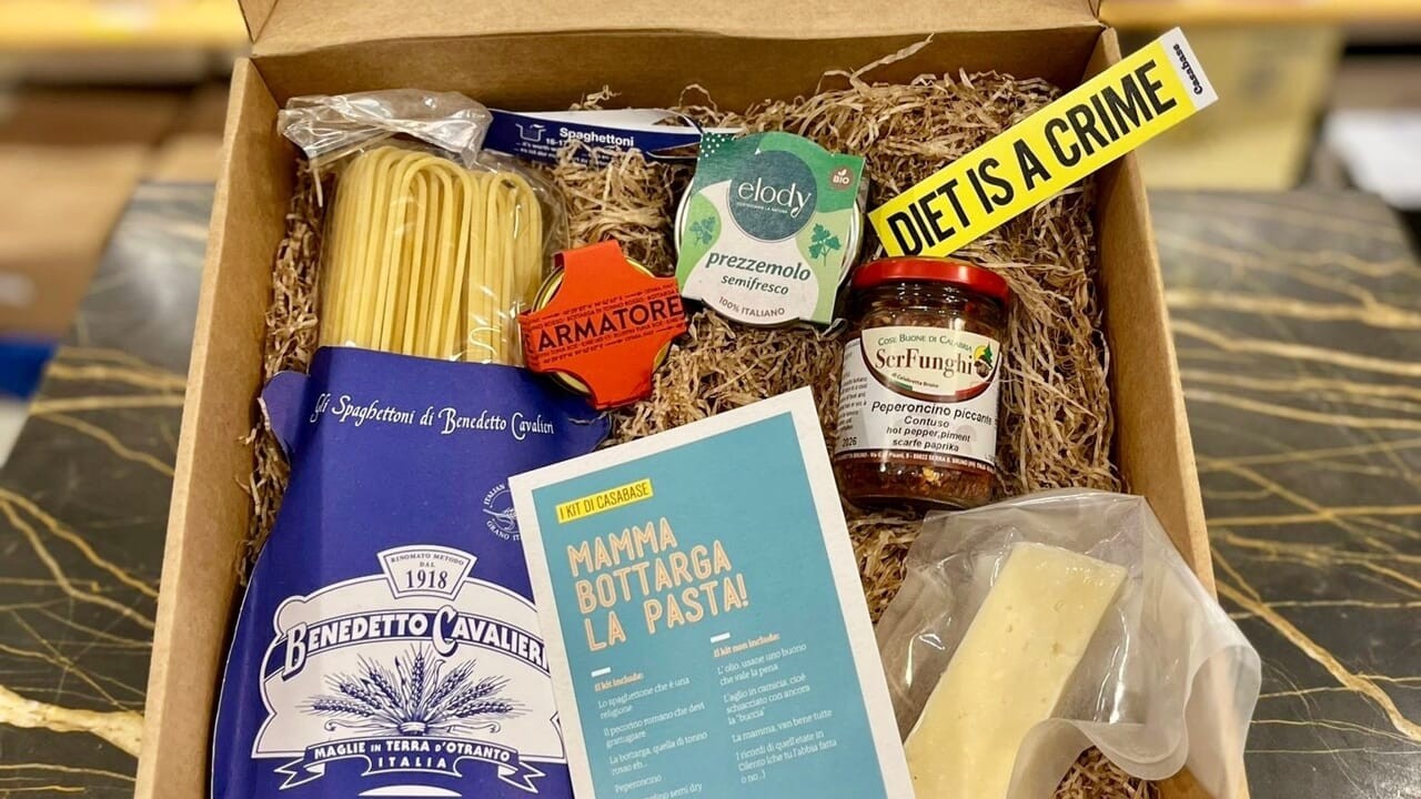 Cracco in scatola e carbonara kit: l'Italia si svende così
