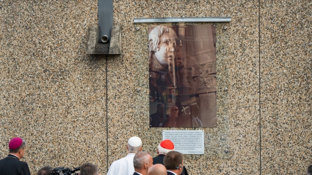 Lourdes : le pape Léon XIV face aux victimes, un tournant pour l'Église ?