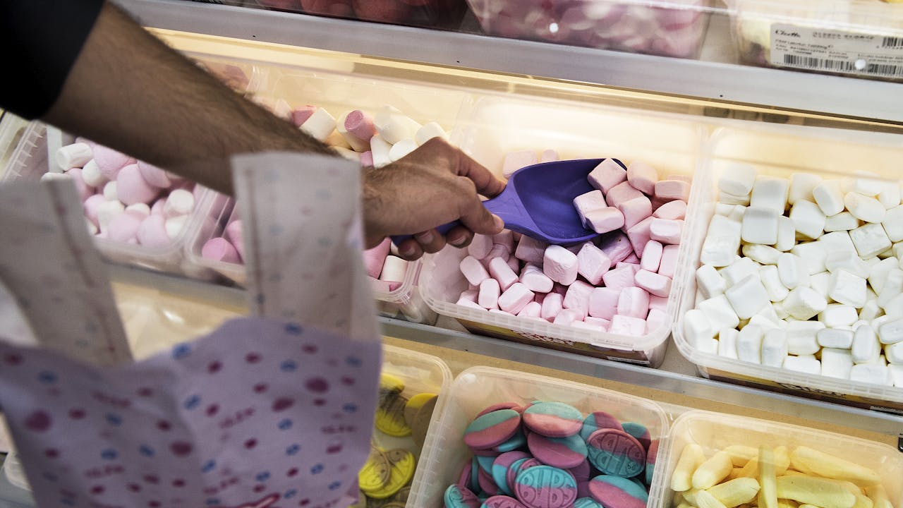 Sukkerafgift-fjernelse slår fejl: Danskere spiser 53% mere slik