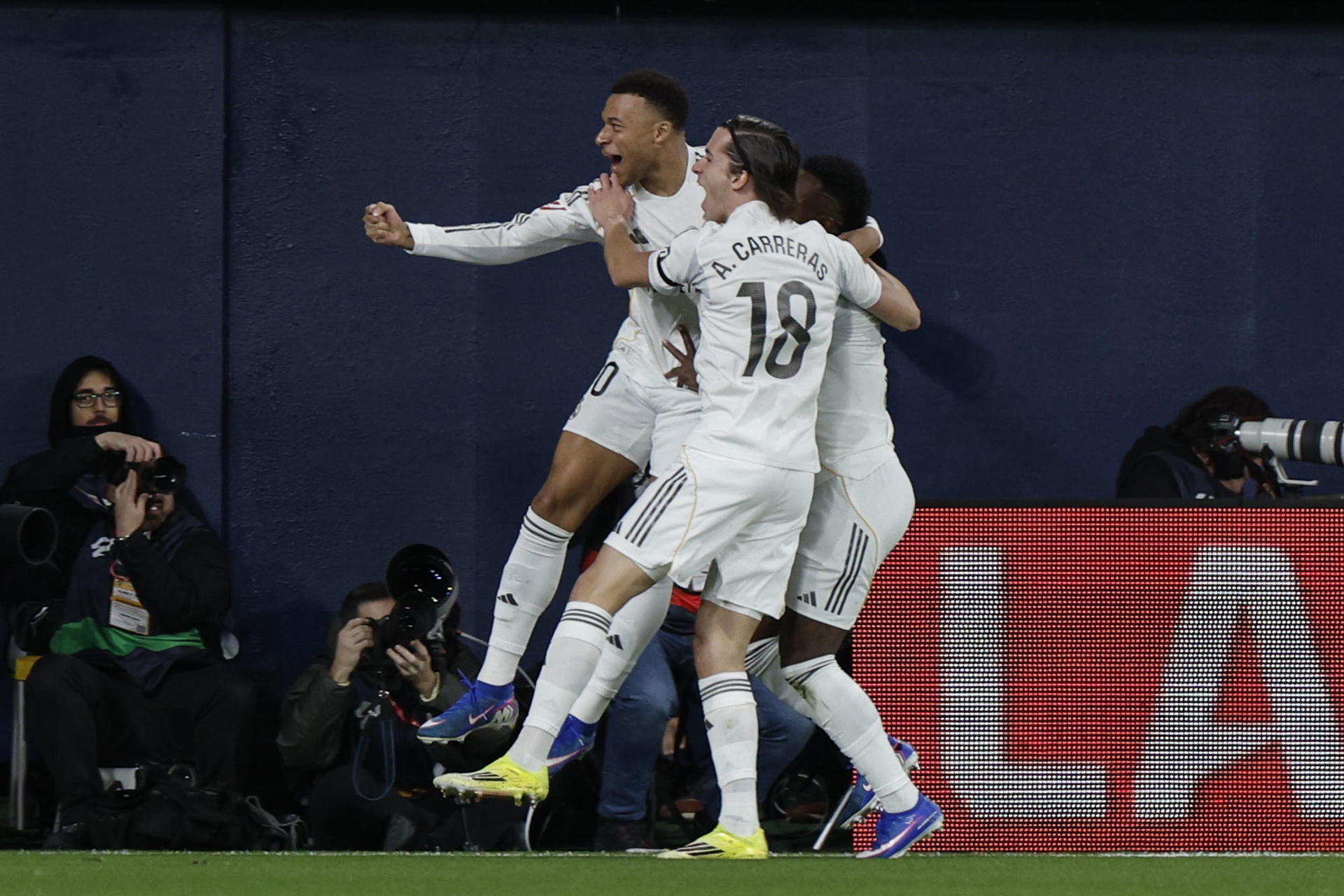 Mbappé brilla mientras el capitalismo deportivo sigue