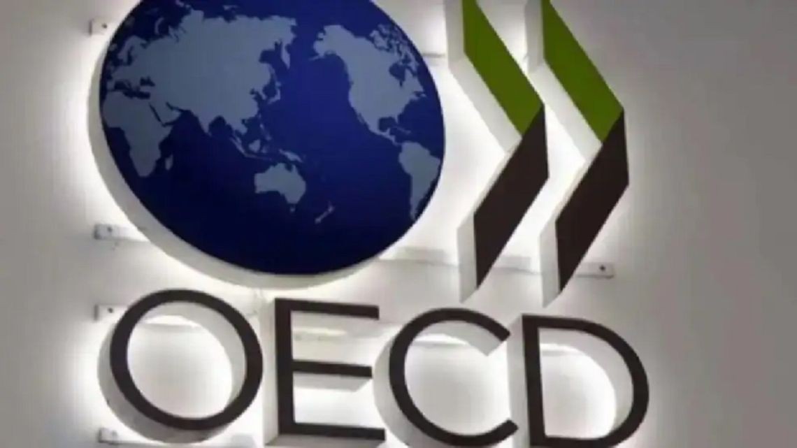 La OCDE recorta el crecimiento de Argentina para 2026 y 2027 pese a mejorar el panorama global