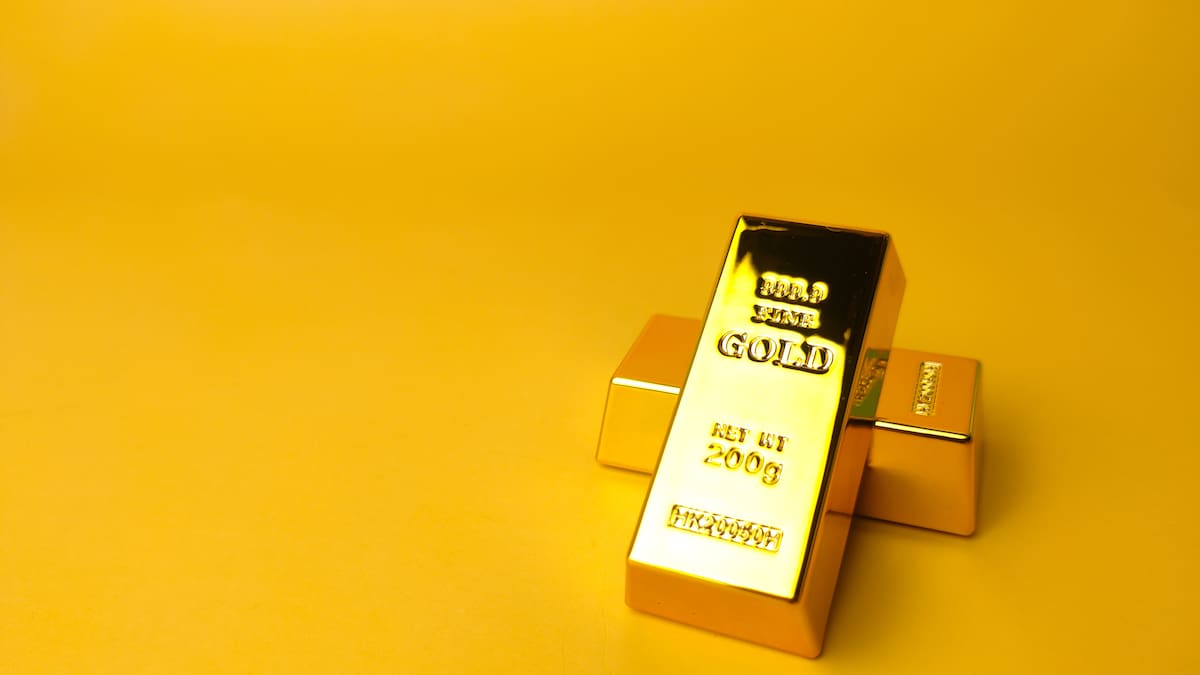 NZ Markets Hold Steady as Gold Hits Historic Highs