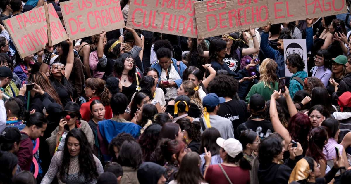 Artistas colombianos alzan la voz: 'La cultura no se vende' frente al Ministerio