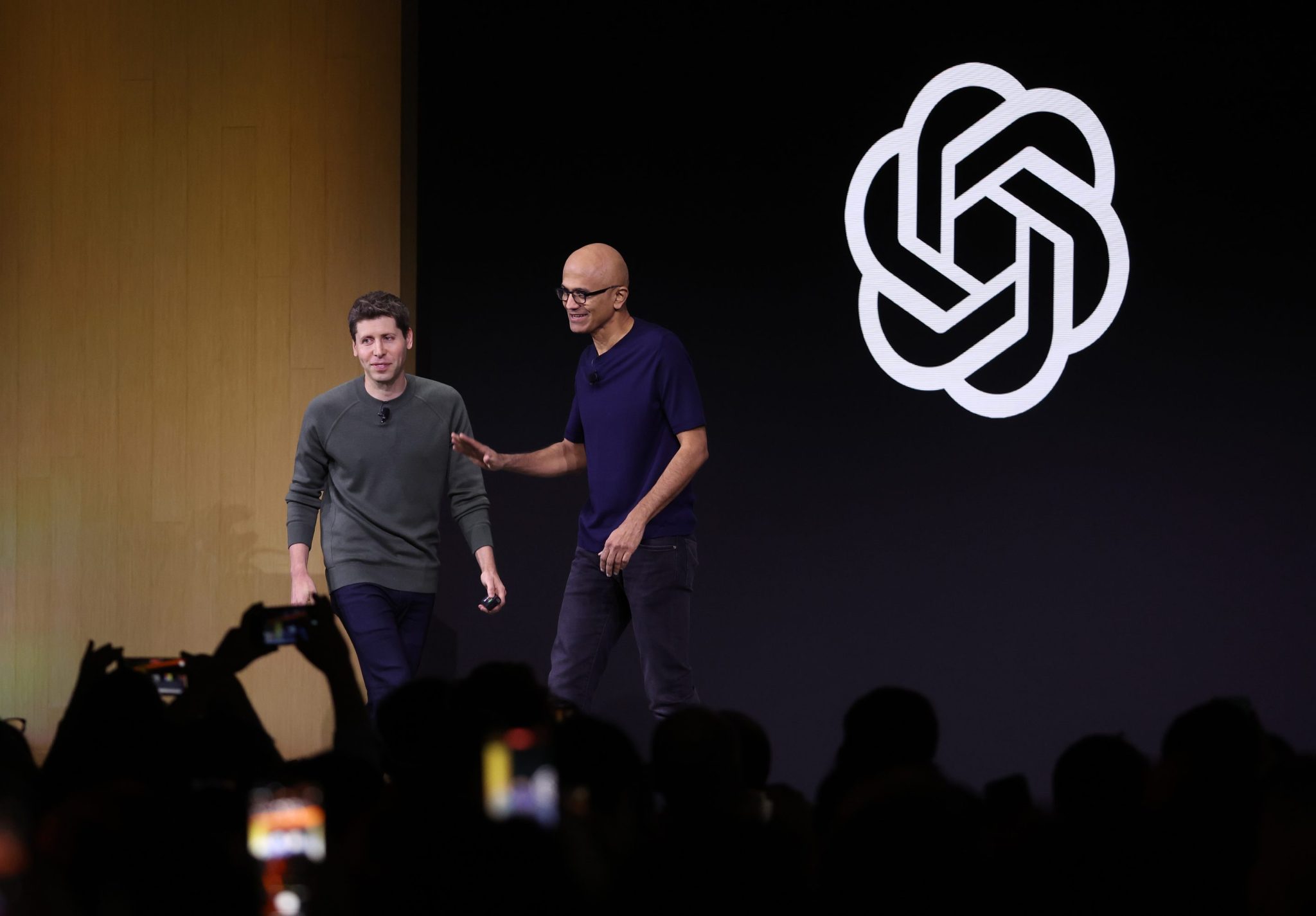 Gates duvidava do sucesso da OpenAI: de ceticismo a US$ 13 bi