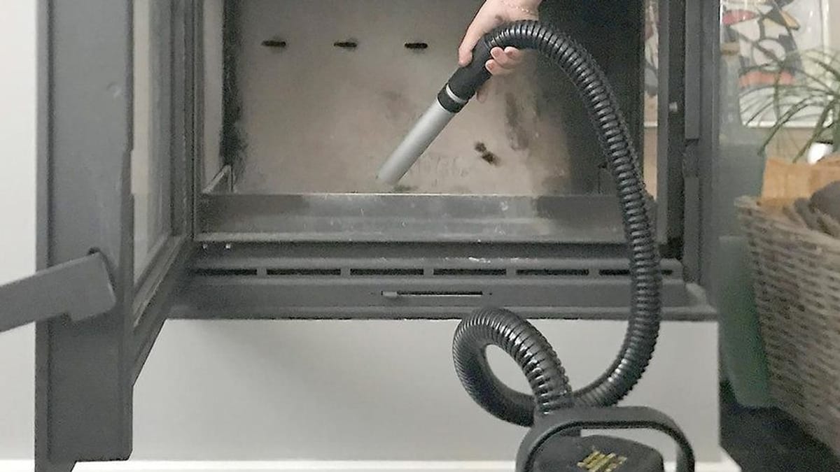 Tchibo Aschesauger: Nachhaltige Kaminpflege für 800 Watt