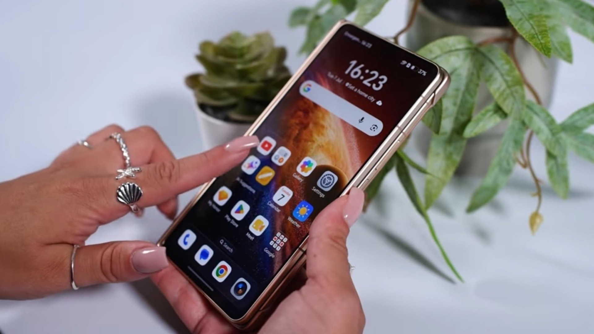 Honor Magic V6: Българската крепост в света на технологиите