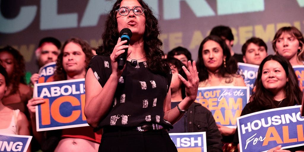 US Socialist Candidate Pledges 'Mexico's Fight' in Congress, Zambians Watch Closely