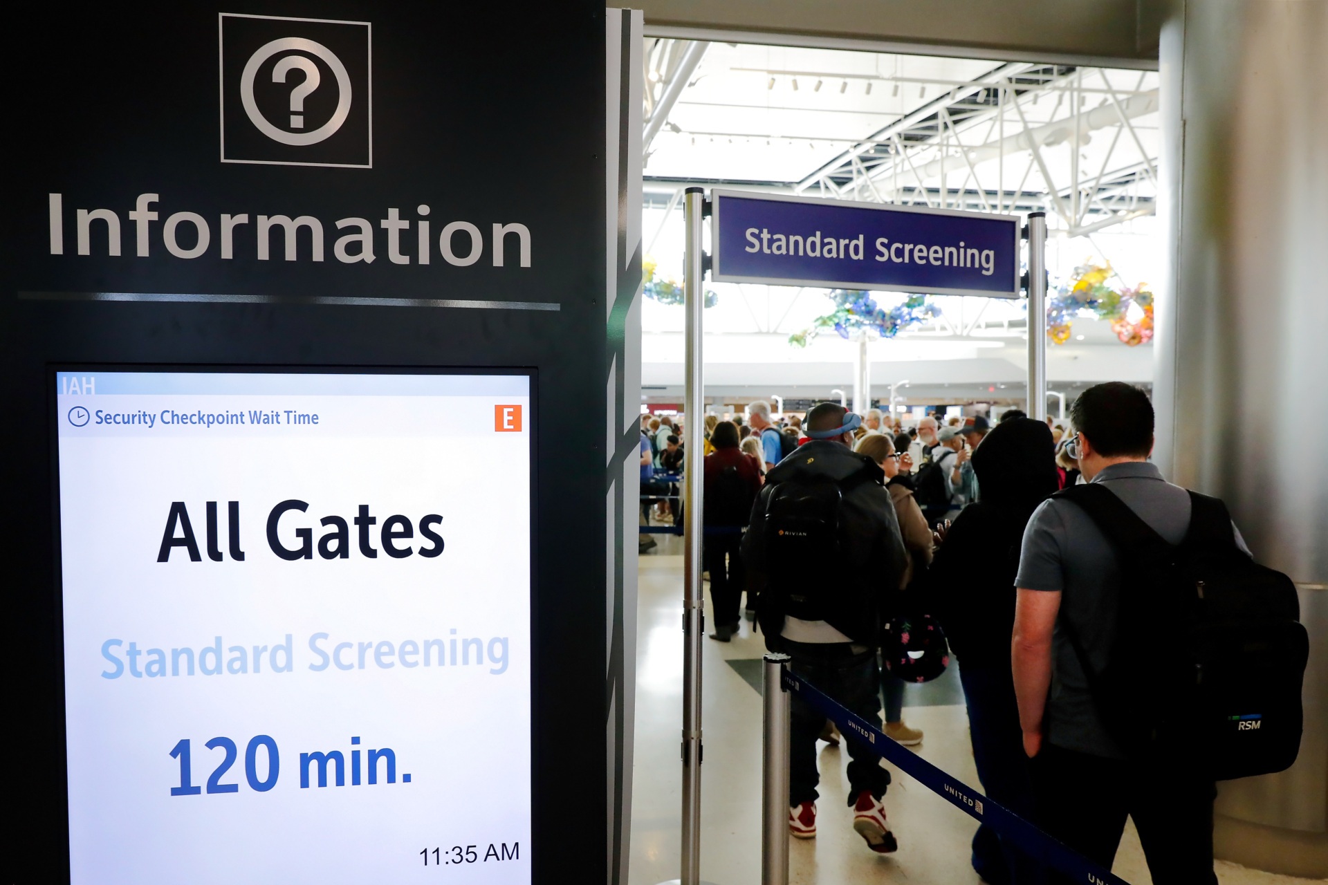 TSA Protocol Failure: 376 Agents Exit During Funding Halt