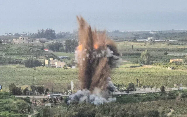 العدو الصهيوني يقصف الجسور اللبنانية في تصعيد خطير