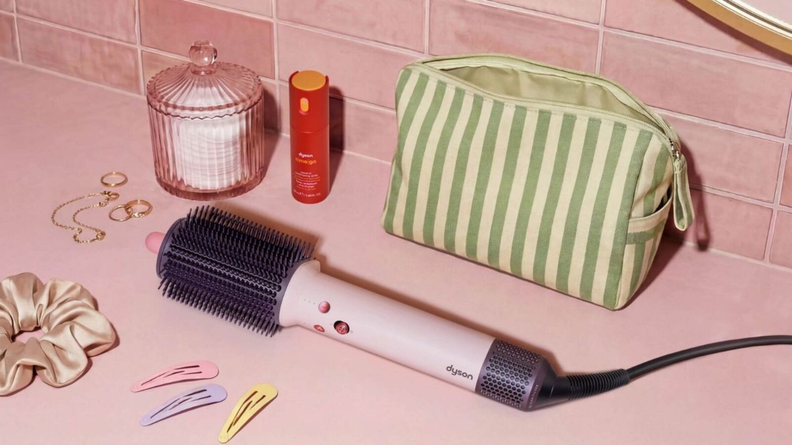 Brushing hollywoodien : la beauté comme acte de refondation