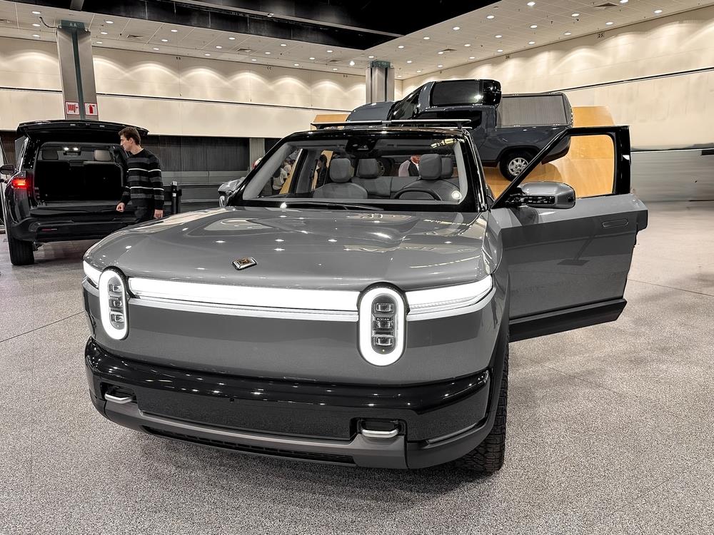 Rivian R2 stigne u boj: Američki električni tenk sa 656 konja