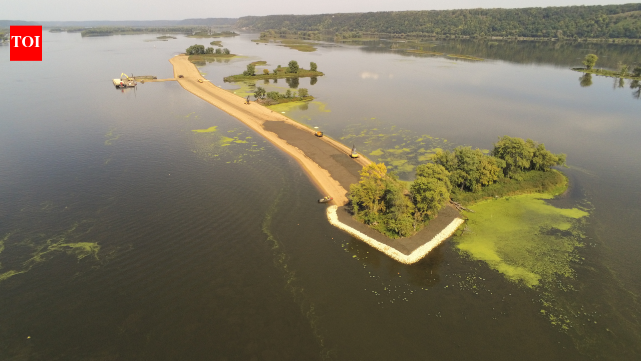Iowa's Mississippi River Islands Are Vanishing. A $40M Project Is Rebuilding Them