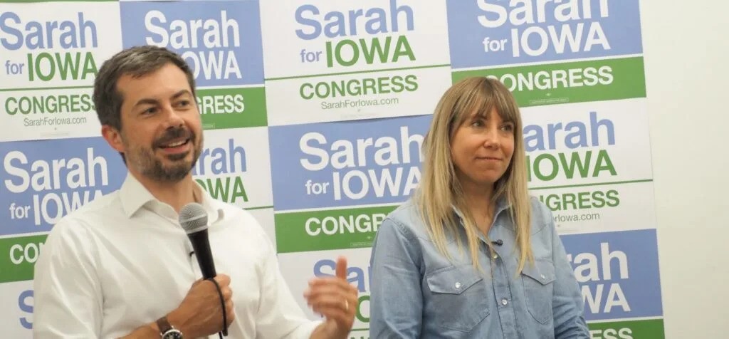 Buttigieg Campaigns for Iowa Democrat, Hints at 2028 Presidential Run