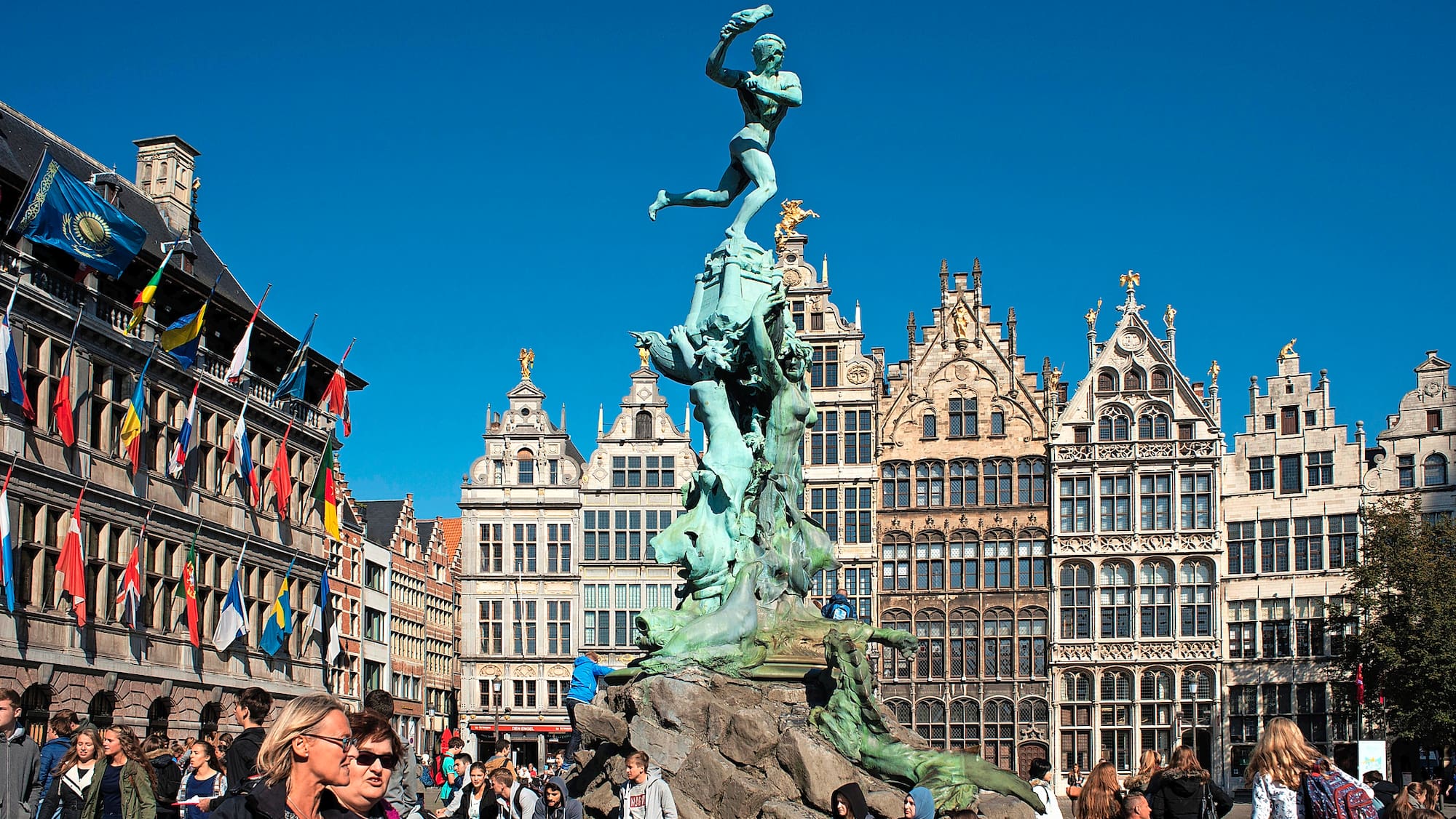 Antwerpen: Europas Diamanten- und Hafenmetropole im Fokus