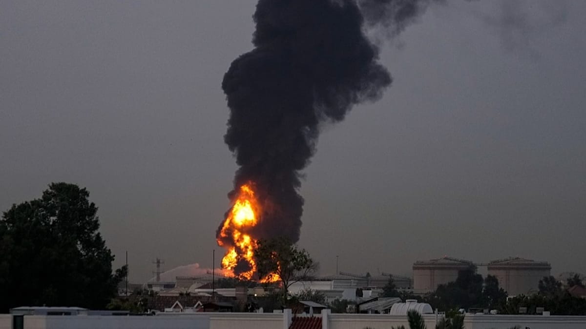 Emirados enfrentam ataques iranianos enquanto crise energética ameaça economia mundial