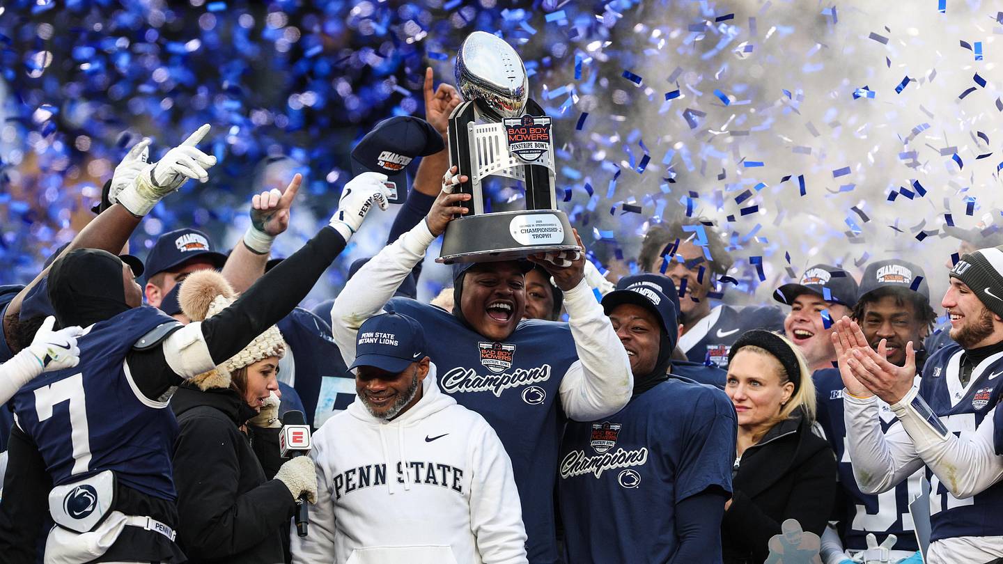 Matt Campbell's Penn State Bowl Outlook Has Iowa Ties